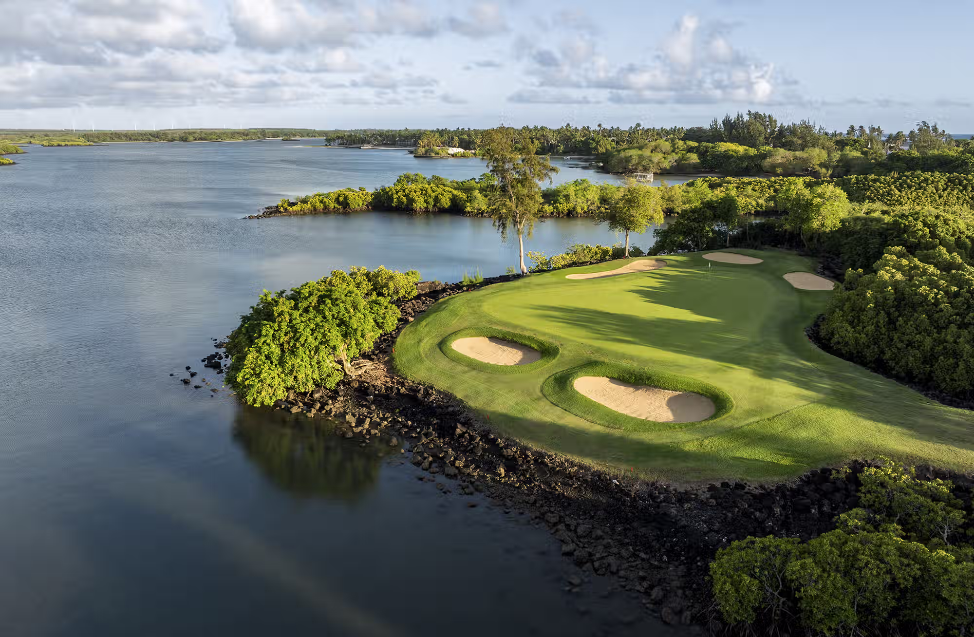 Golf, cucina, mare e benessere accompagnano il soggiorno con ritmi sempre diversi. — immagine 4