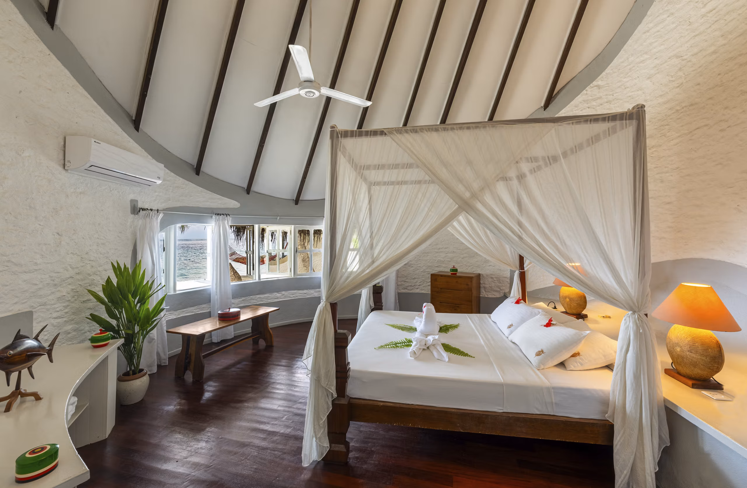 Ville immerse nella natura tropicale, tra spiagge private e panorami sull'oceano. — immagine 17