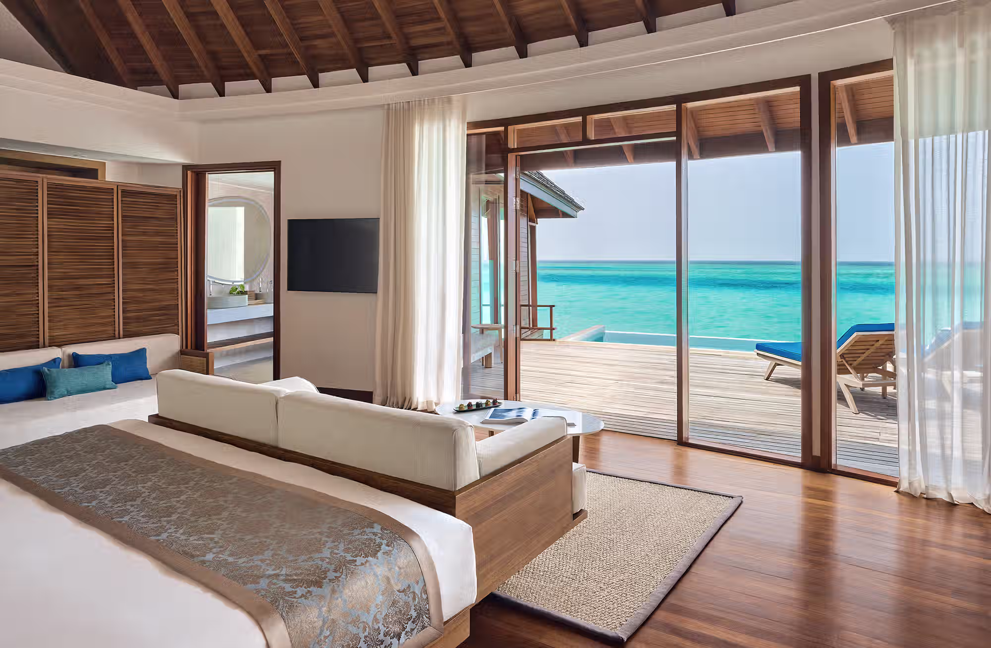 110 ville immerse nella vegetazione o sospese sulla laguna, con orientamenti dedicati all’alba e al tramonto. — immagine 3