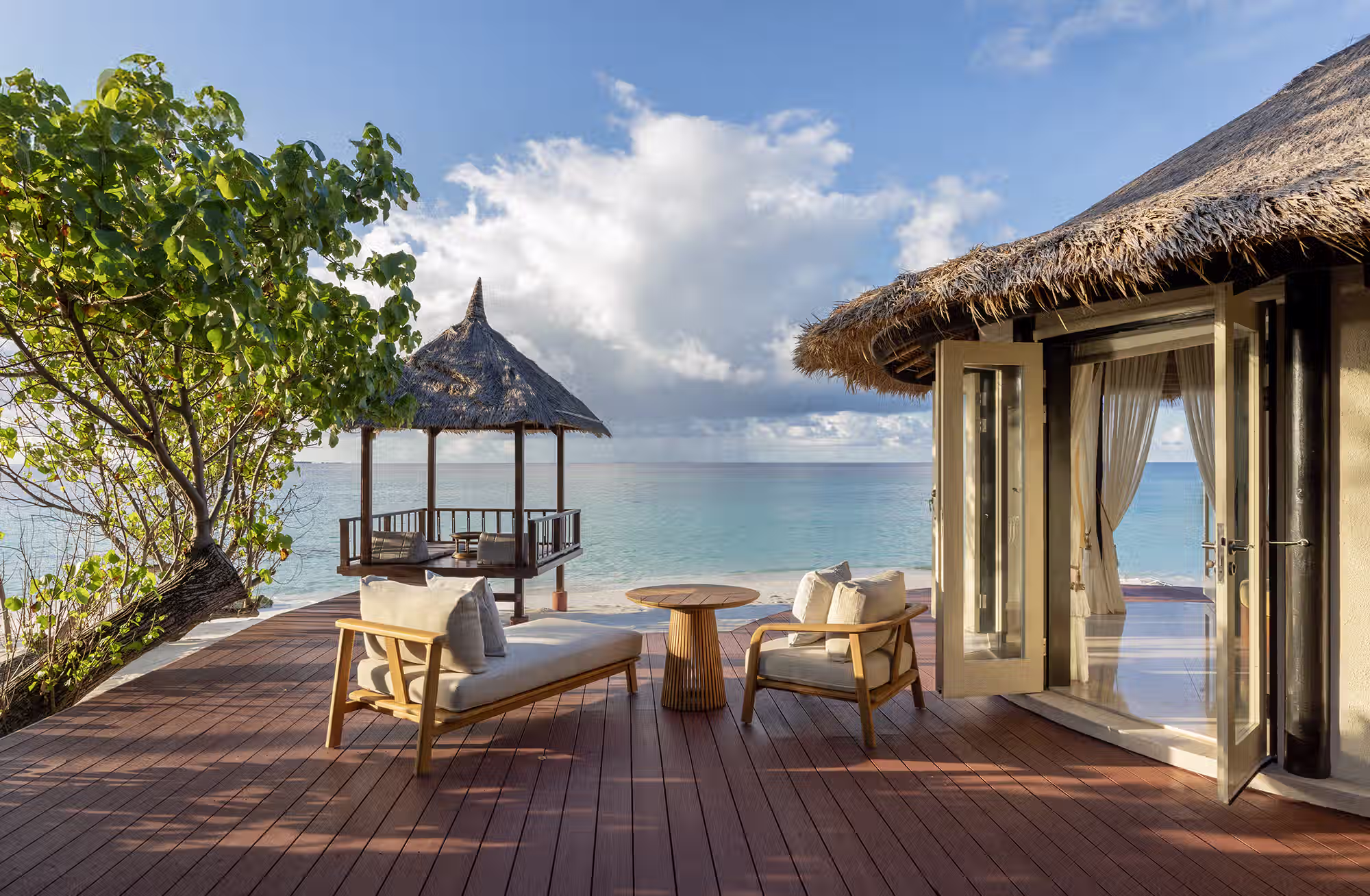 Solo 46 ville, tutte con piscina privata, tra giardini protetti e terrazze affacciate direttamente sul mare. — immagine 11