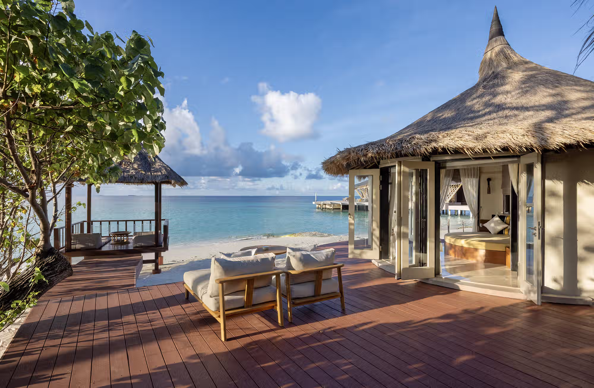 Solo 46 ville, tutte con piscina privata, tra giardini protetti e terrazze affacciate direttamente sul mare. — immagine 12