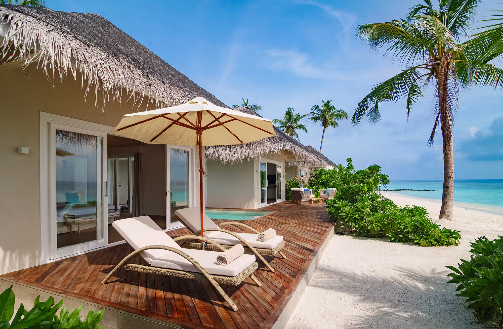 Ville eleganti dove design italiano, natura e privacy si incontrano tra spiaggia e oceano. — immagine 16