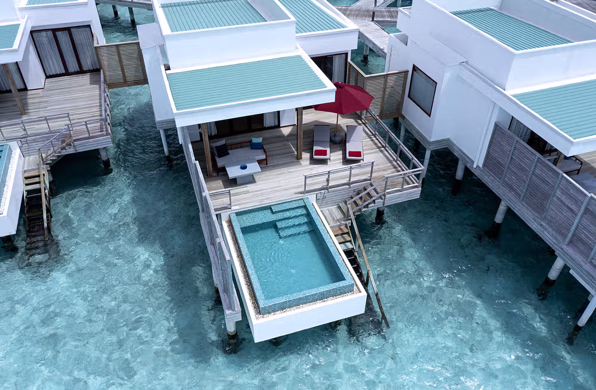 Otto tipologie di sistemazioni per vivere l’isola tra privacy, spiaggia e accesso diretto all’oceano. — immagine 1