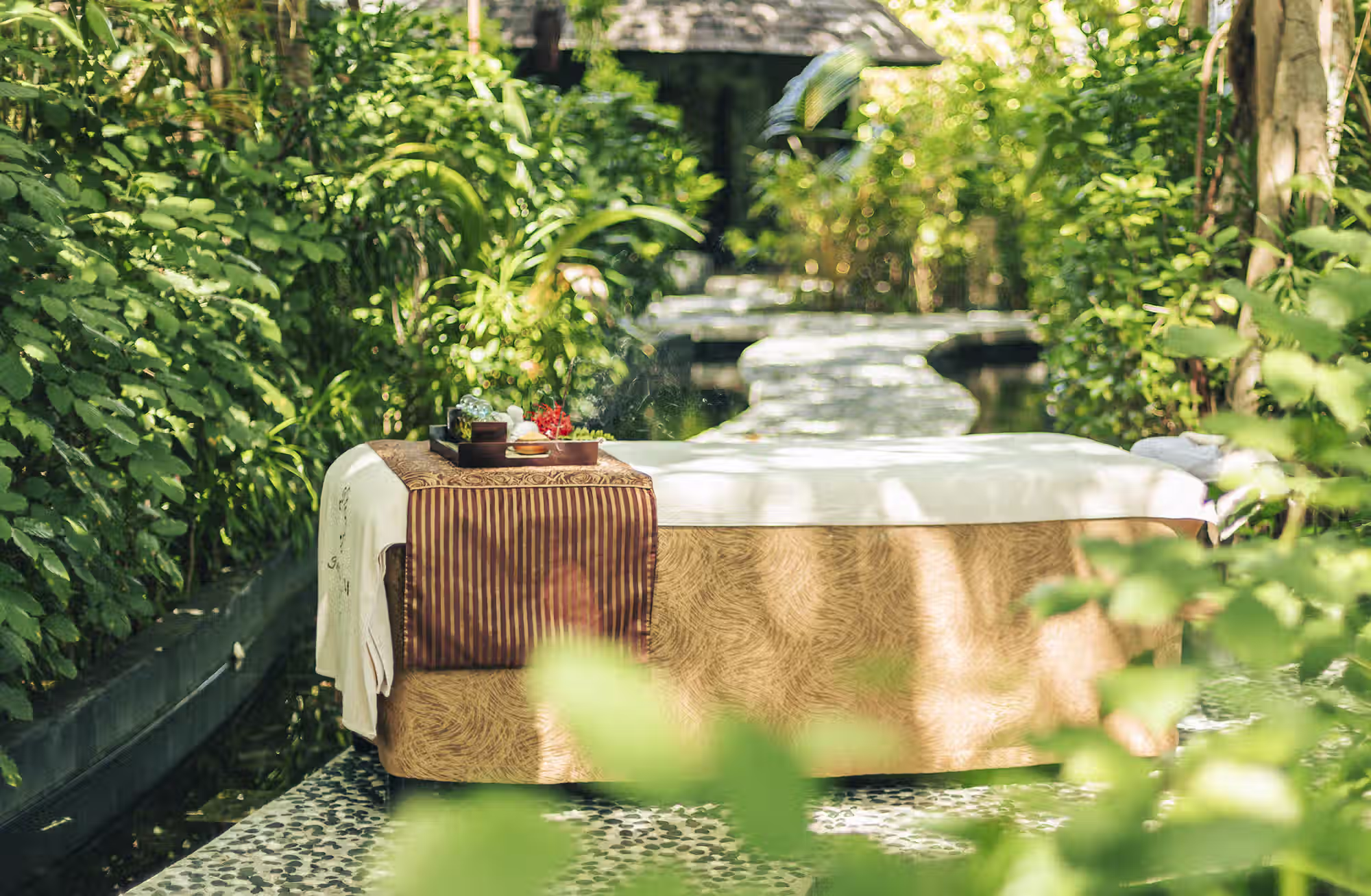 Sette ristoranti, un reef da esplorare e una Spa che unisce tradizioni orientali e benessere contemporaneo. — immagine 14