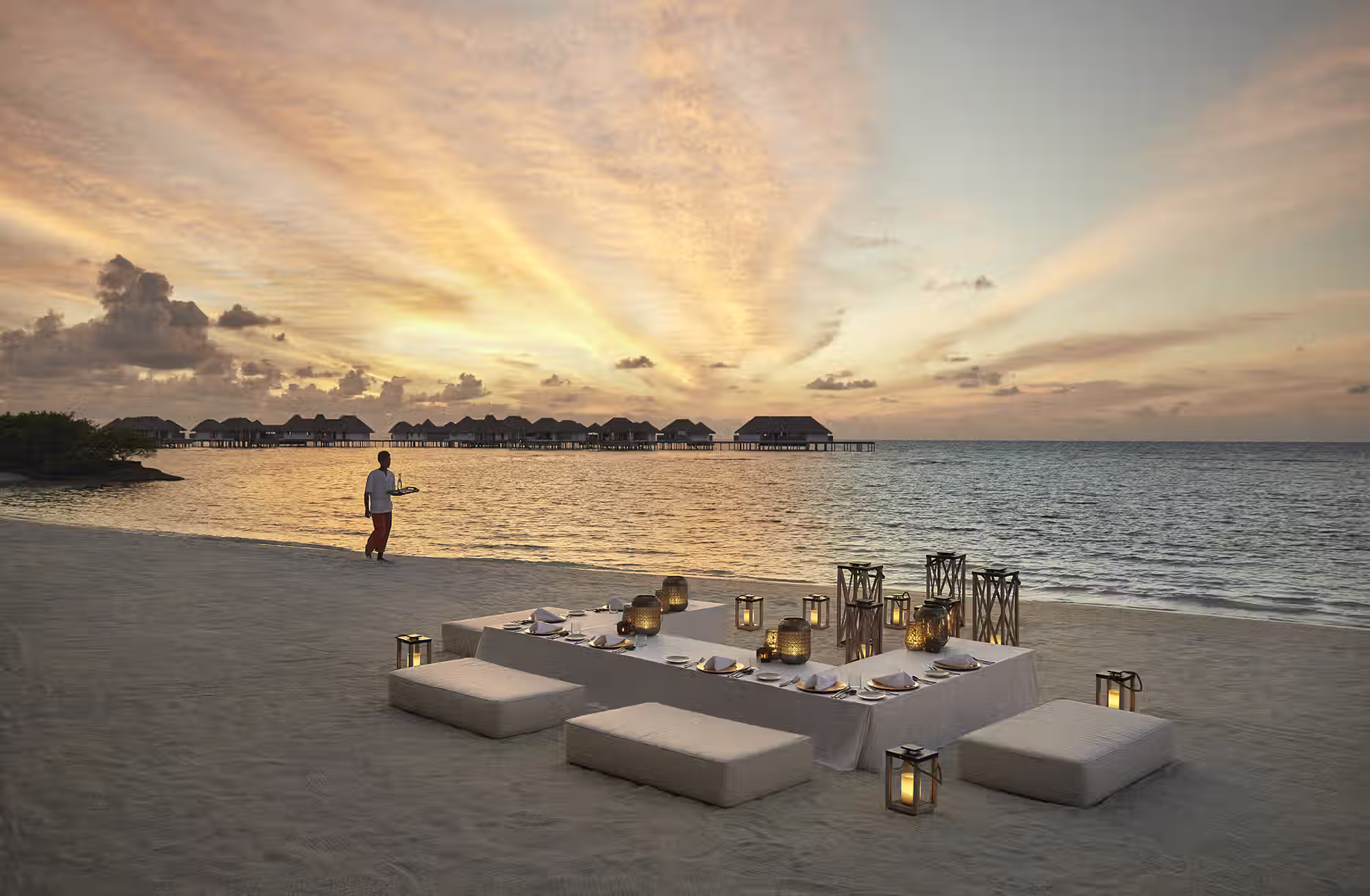 Ogni giornata alterna esperienze gastronomiche, relax, sport e immersioni in uno degli atolli più spettacolari delle Maldive. — immagine 3
