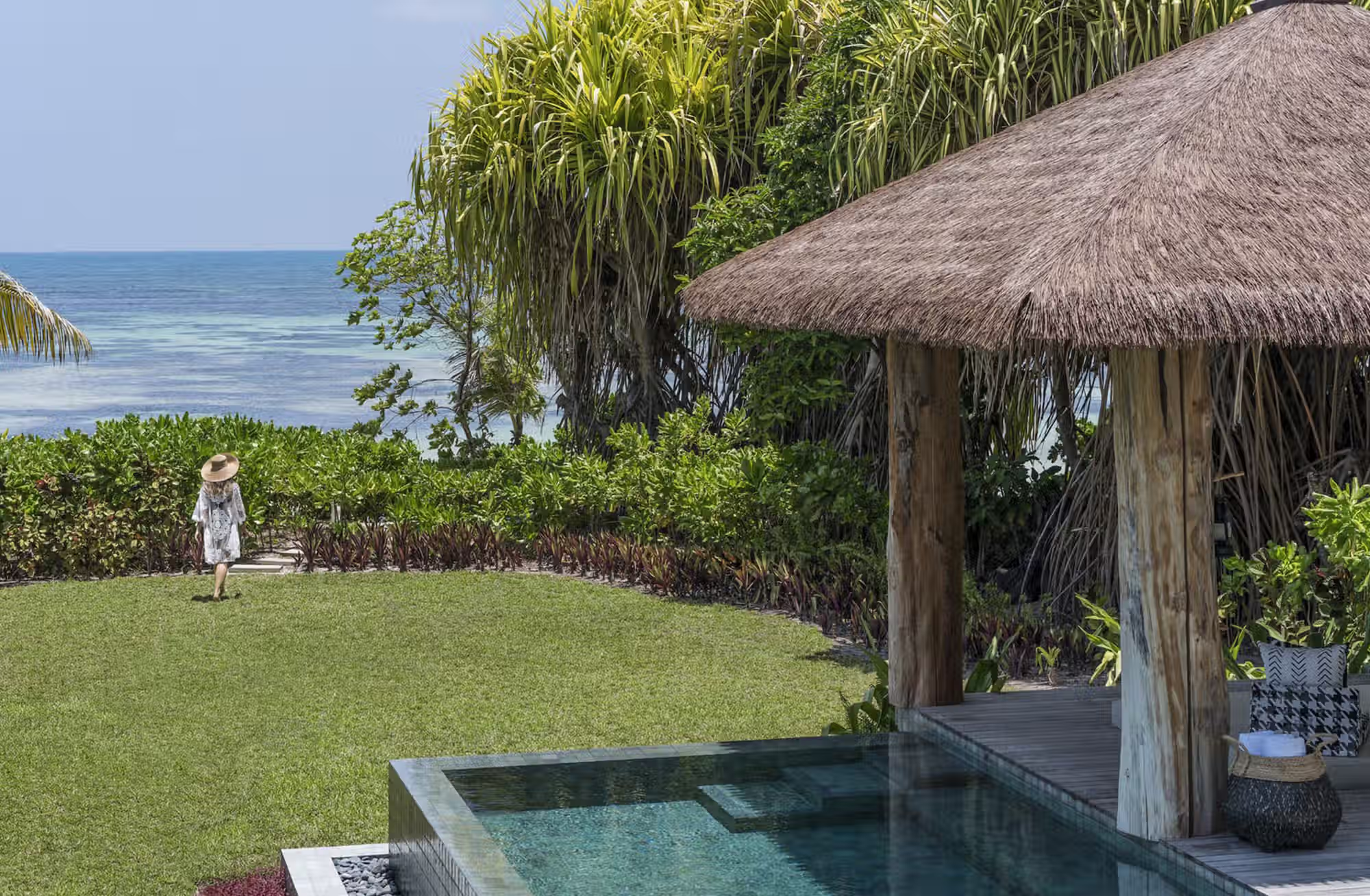 Bungalow, Ville e Suite immerse nella natura, tutte con piscina privata e accesso diretto alla spiaggia. — immagine 8