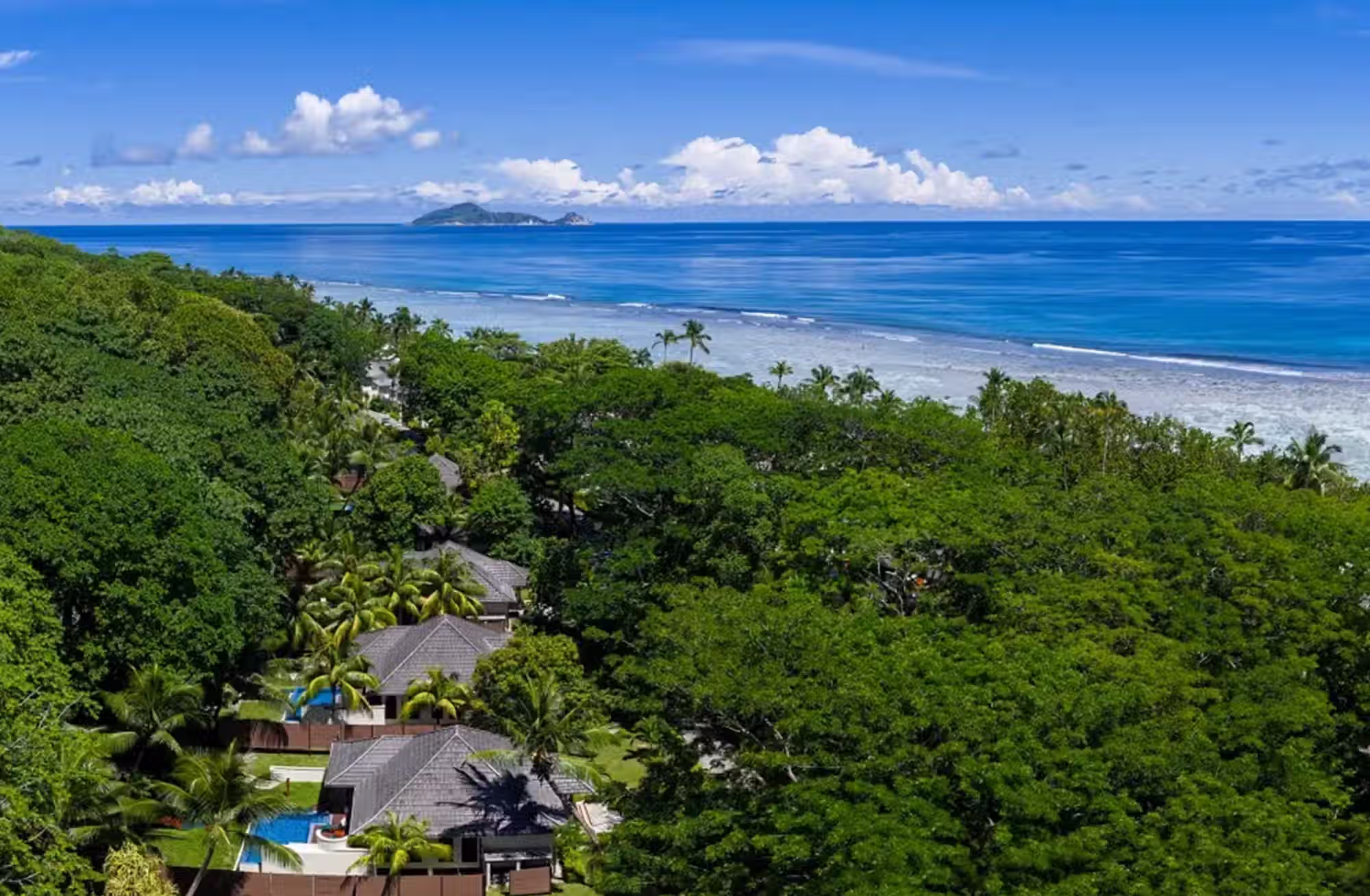 Nove tipologie di ville per scegliere tra giardino tropicale, spiaggia, piscina privata e grandi spazi dedicati alle famiglie. — immagine 3