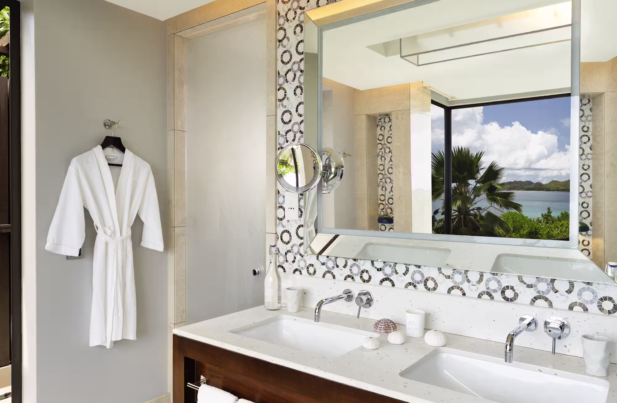 Ampie residenze con piscina privata, pensate per garantire spazio, privacy e una vista privilegiata sulla natura di Praslin. — immagine 4