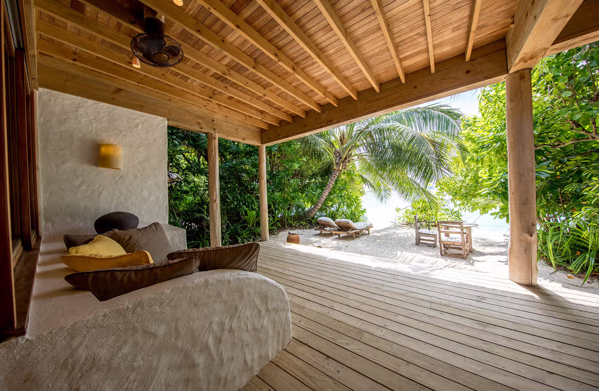 Spazi ampi, privacy assoluta e architetture immerse nella vegetazione, tra giardini, piscine private e autentico spirito Robinson Crusoe. — immagine 10