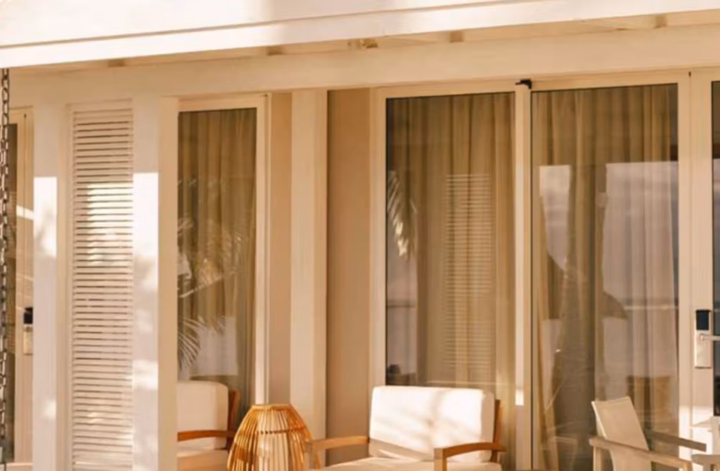 Spazi luminosi, balconi e terrazze privati, con soluzioni dedicate anche alle famiglie.