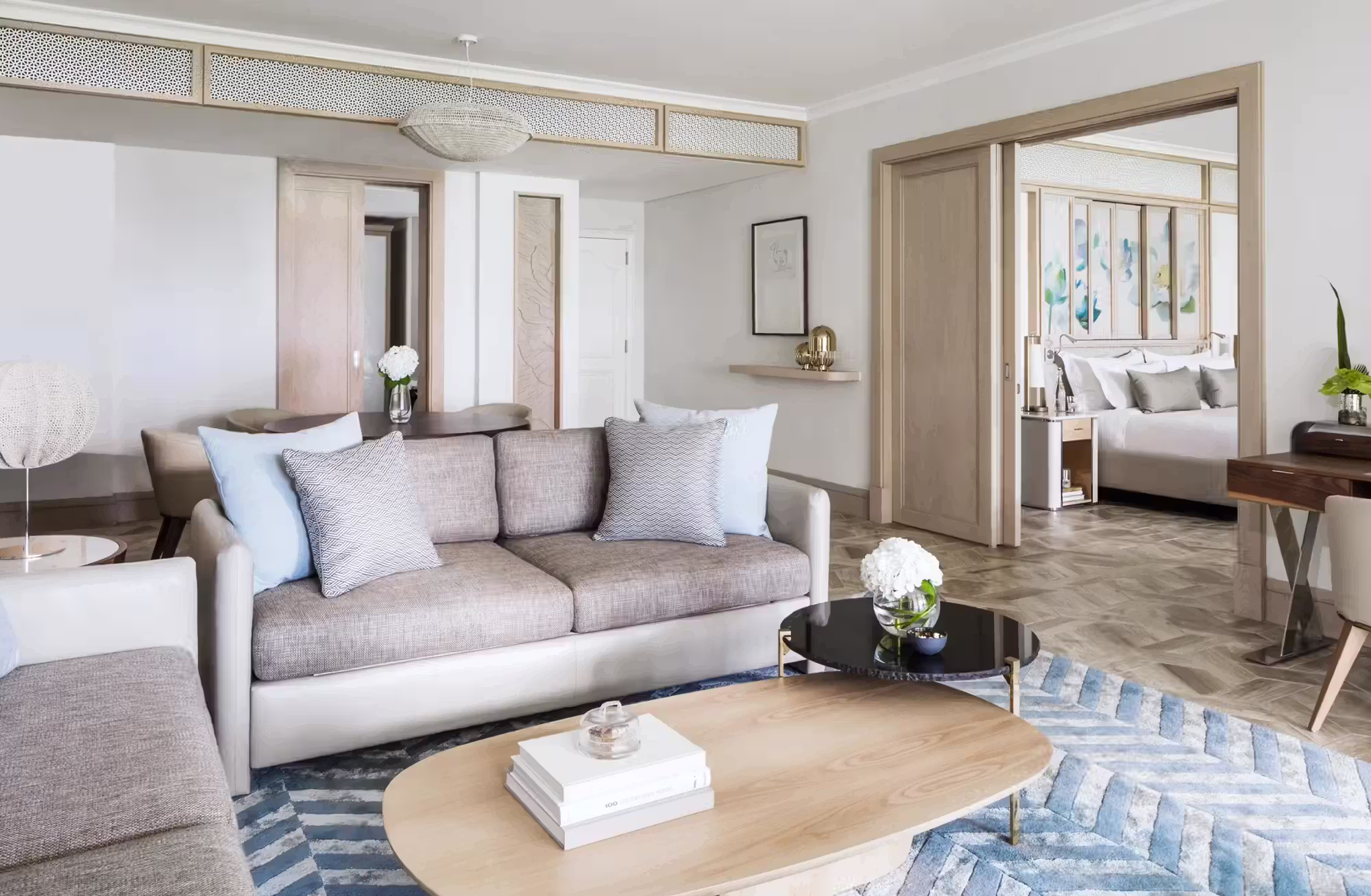 Camere luminose, suite con più camere da letto e una villa privata pensata come residenza esclusiva. — immagine 5