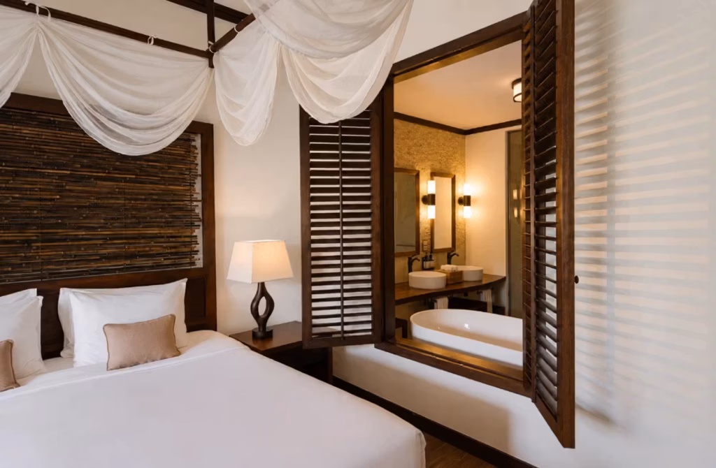 Spazi contemporanei, piscine private e un rapporto diretto con la natura delle Seychelles.