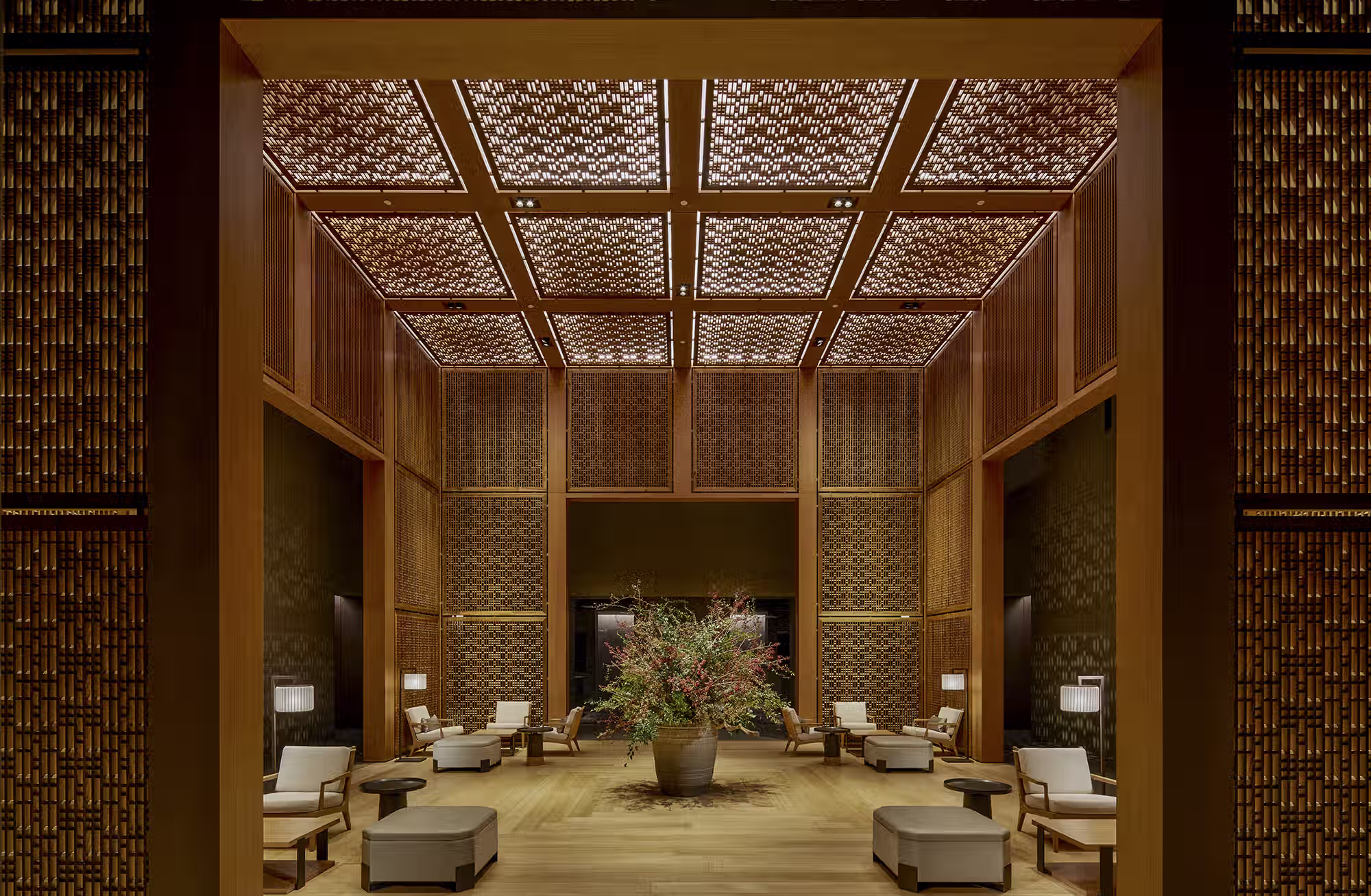 Dimore secolari restaurate e Pavilion contemporanei costruiscono un dialogo raro tra l’eredità delle dinastie Ming e Qing e il comfort di oggi. — immagine 2