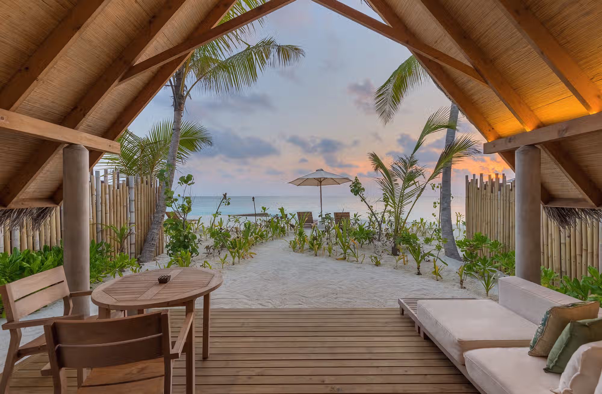 Ville pensate per vivere il mare da prospettive diverse, con soluzioni romantiche, private e adatte anche alle famiglie. — immagine 1