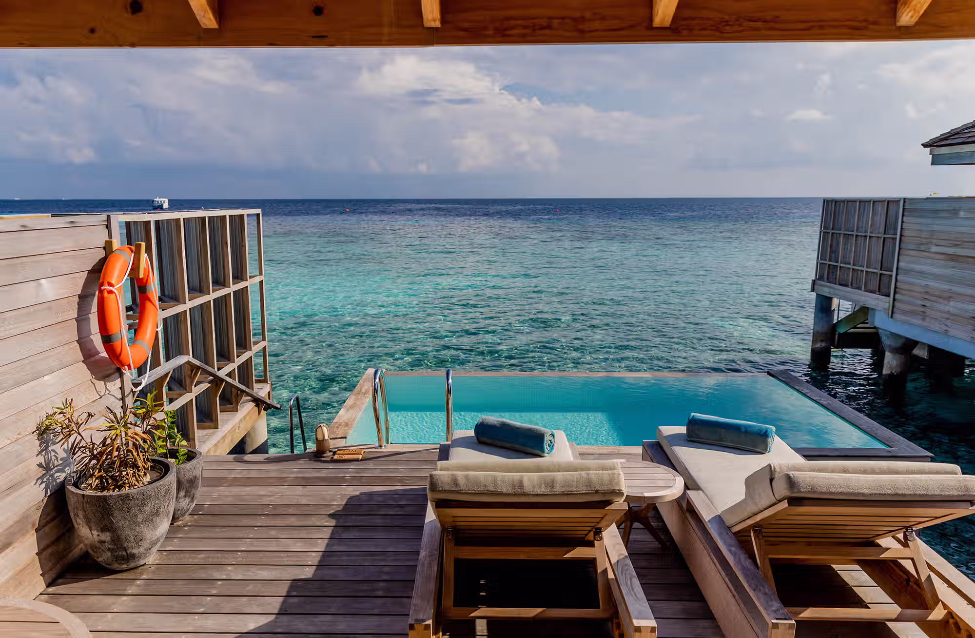 Cinquanta ville, tutte con piscina privata, per scegliere il proprio rapporto con la spiaggia, la laguna e il mare aperto. — immagine 8