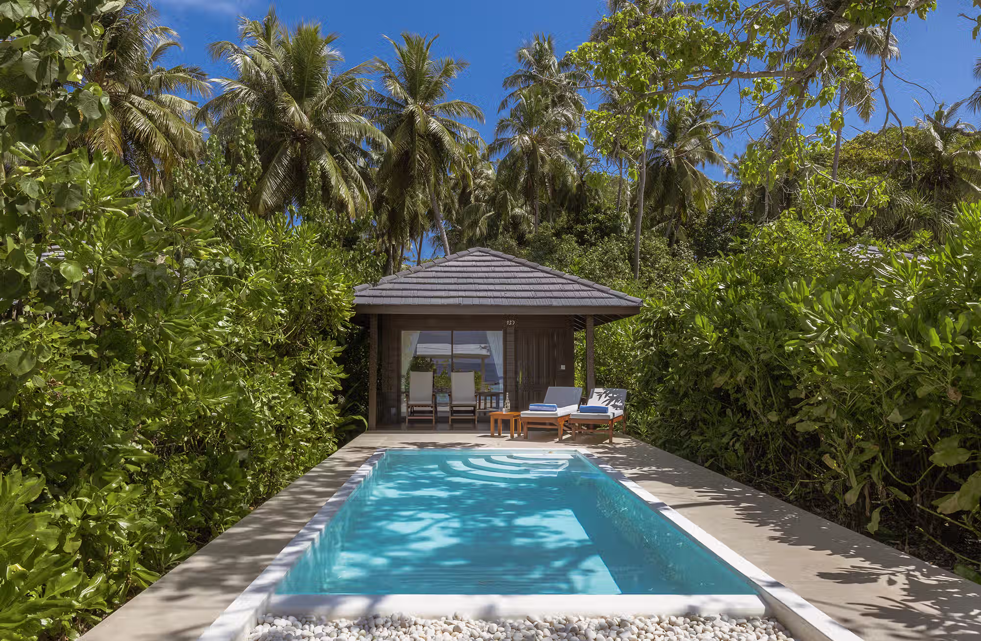 Ville sulla spiaggia e spazi dal carattere maldiviano per un soggiorno semplice, riservato e sempre rivolto verso l’oceano. — immagine 9