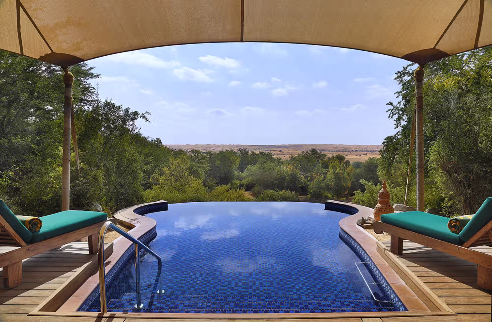 42 ville indipendenti, quattro diverse interpretazioni dell’ospitalità araba e una piscina privata per ogni soggiorno. — immagine 6