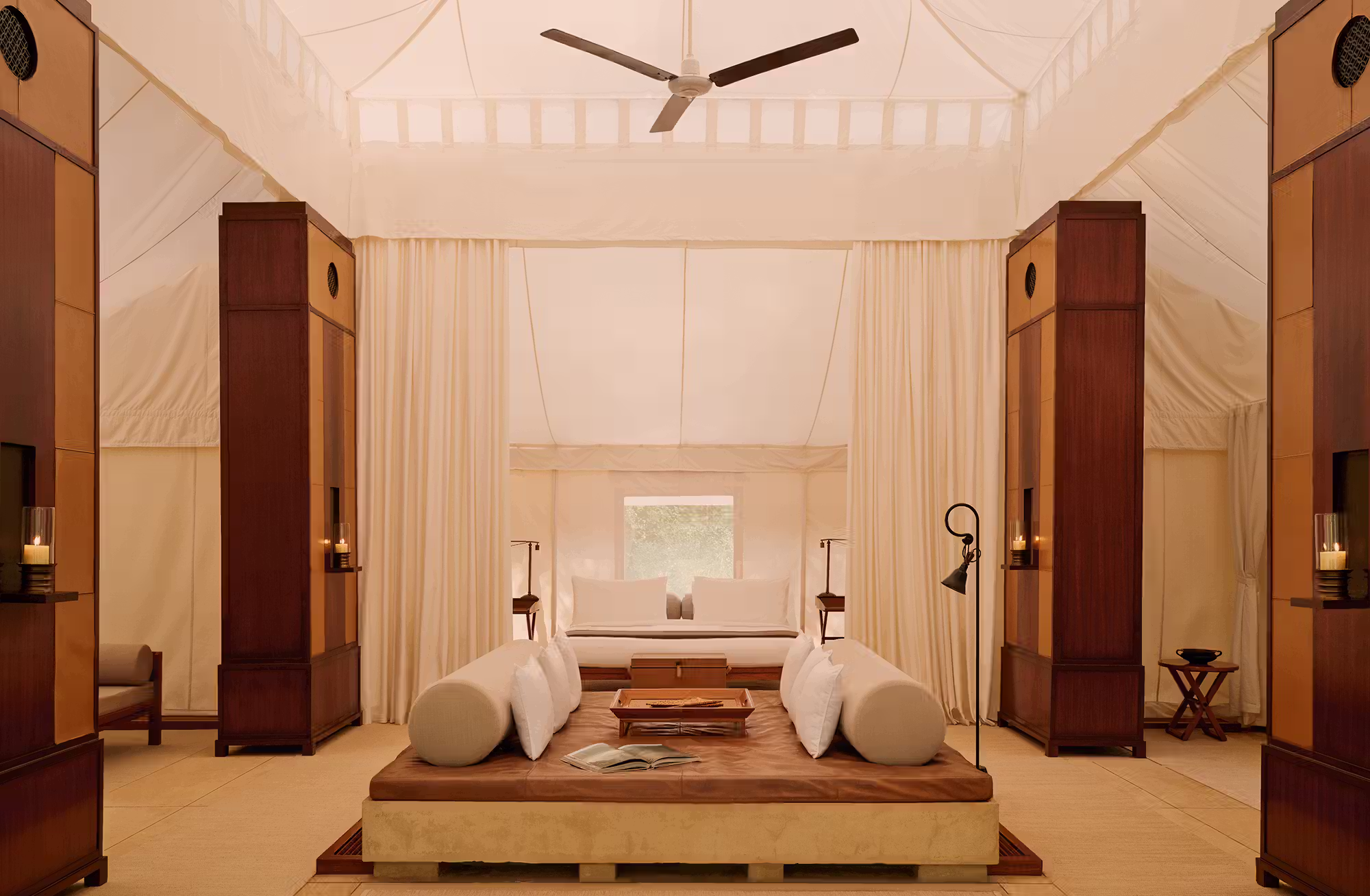 Spazi generosi, privacy e natura trasformano il fascino degli antichi accampamenti Moghul in un modo contemporaneo di vivere il safari. — immagine 1
