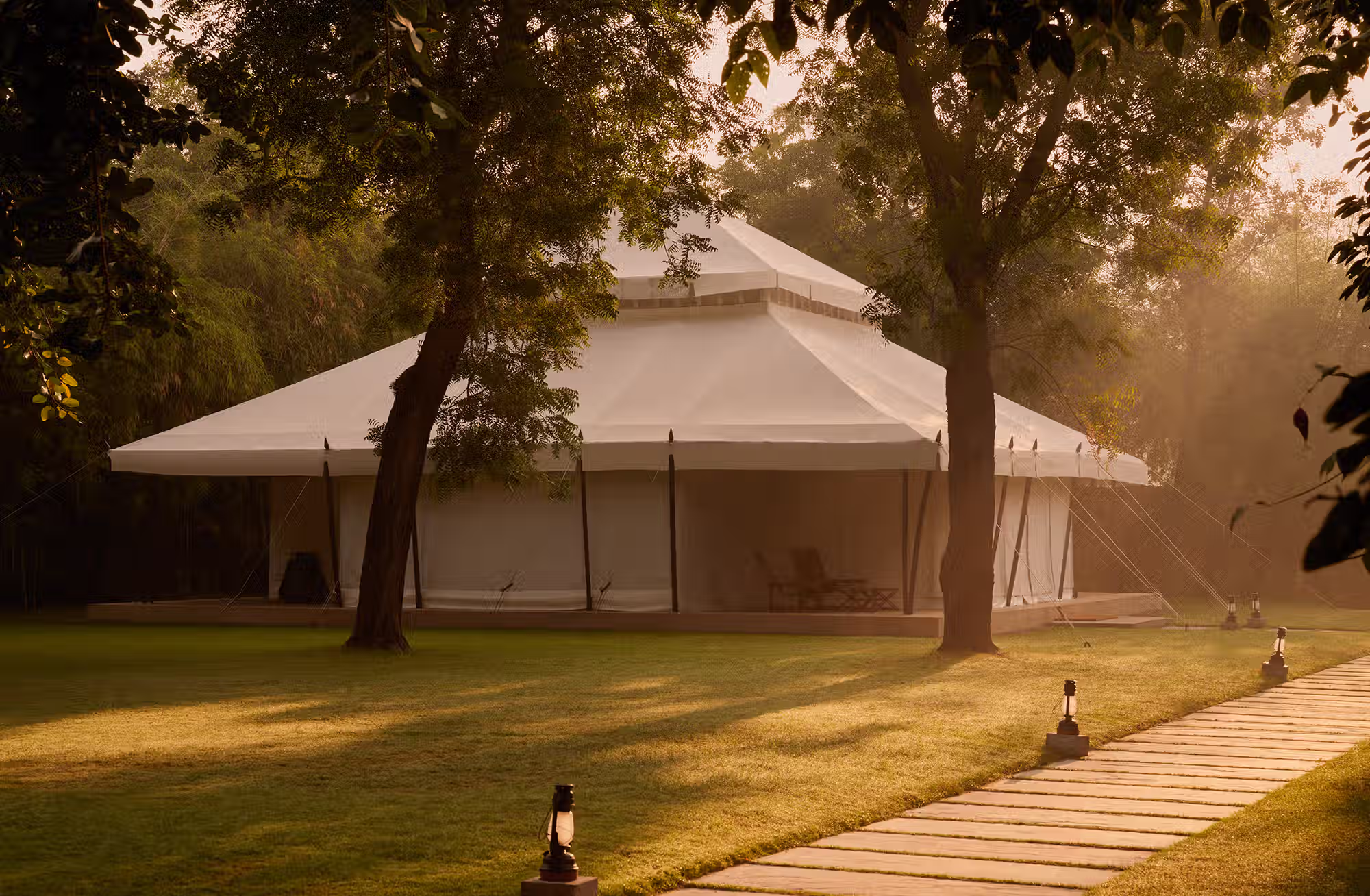 Spazi generosi, privacy e natura trasformano il fascino degli antichi accampamenti Moghul in un modo contemporaneo di vivere il safari. — immagine 2